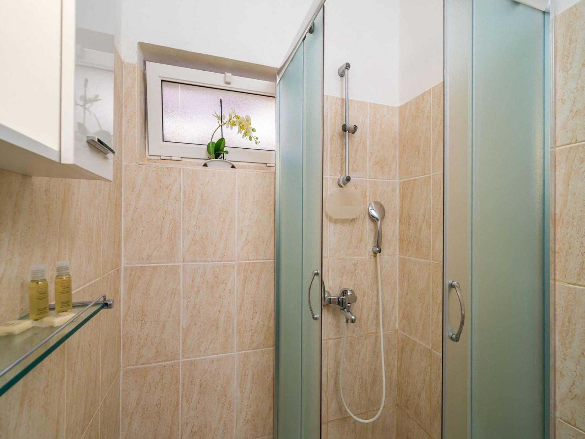 Apartments Senjo - Studio Apartment With Balcony With Side Sea View Apartman 4 察夫塔特 外观 照片